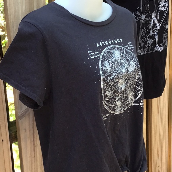 Astrology & Skeleton Tops! Large, Fit Medium - Picture 6 of 11